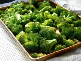 Korzyści i zagrożenia związane z brokułami na ciało