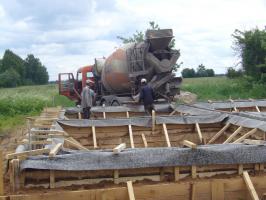 Dlaczego budować dom z cegły, beton komórkowy, dziennik lub drewna, a następnie je izolować, kiedy można budować tylko ogrzać?