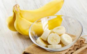 Korzyści i szkody bananów do ciała