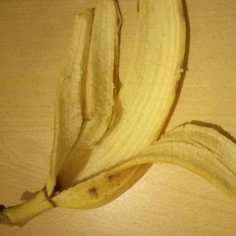 Banana skórki mogą pomóc stres zwalniającej, jeśli przygotować wywar z niego i picia.