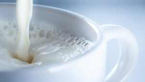 Mleko: użytecznych właściwości i przeciwwskazania