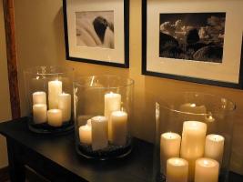 7 ekscytujące pomysły na dekorowanie domu ze świecami.